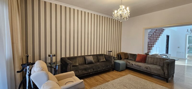 Eroii Revolutiei casa individuala mobilata si utilata