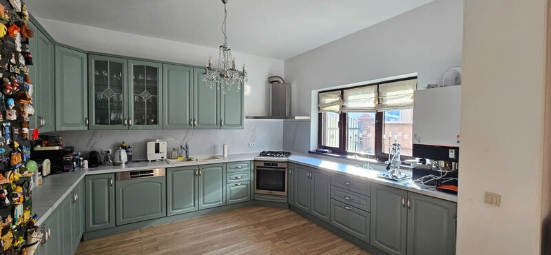 Eroii Revolutiei casa individuala mobilata si utilata